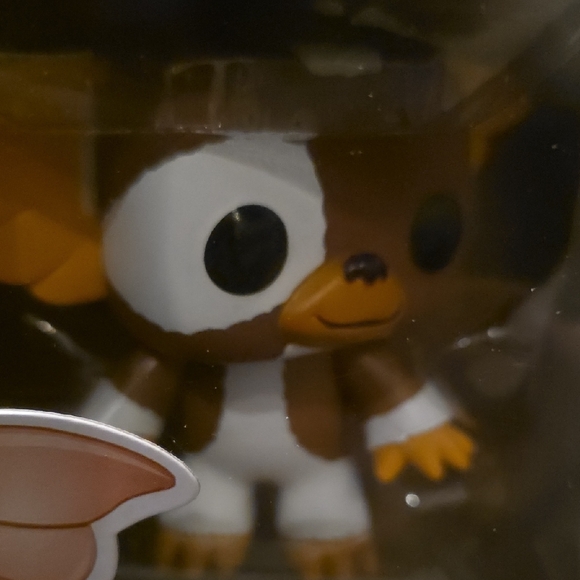 Funko Pop Gremlins Gizmo and Flashing Gremlin Figures - Picture 3 of 9